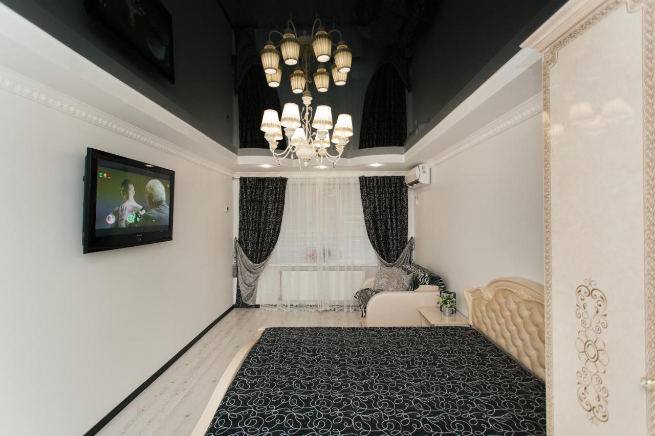De Luxe Apartments Centr Illinskaya 苏梅 外观 照片