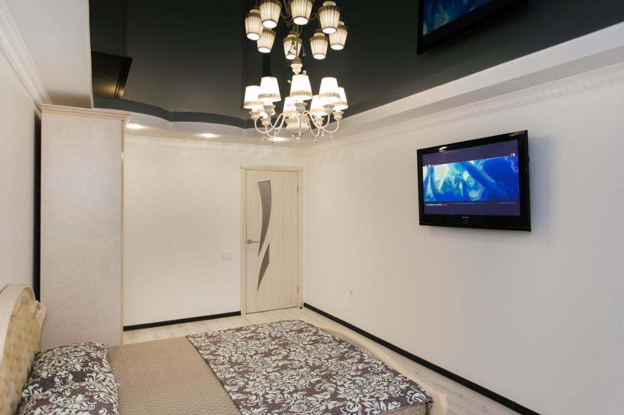 De Luxe Apartments Centr Illinskaya 苏梅 外观 照片