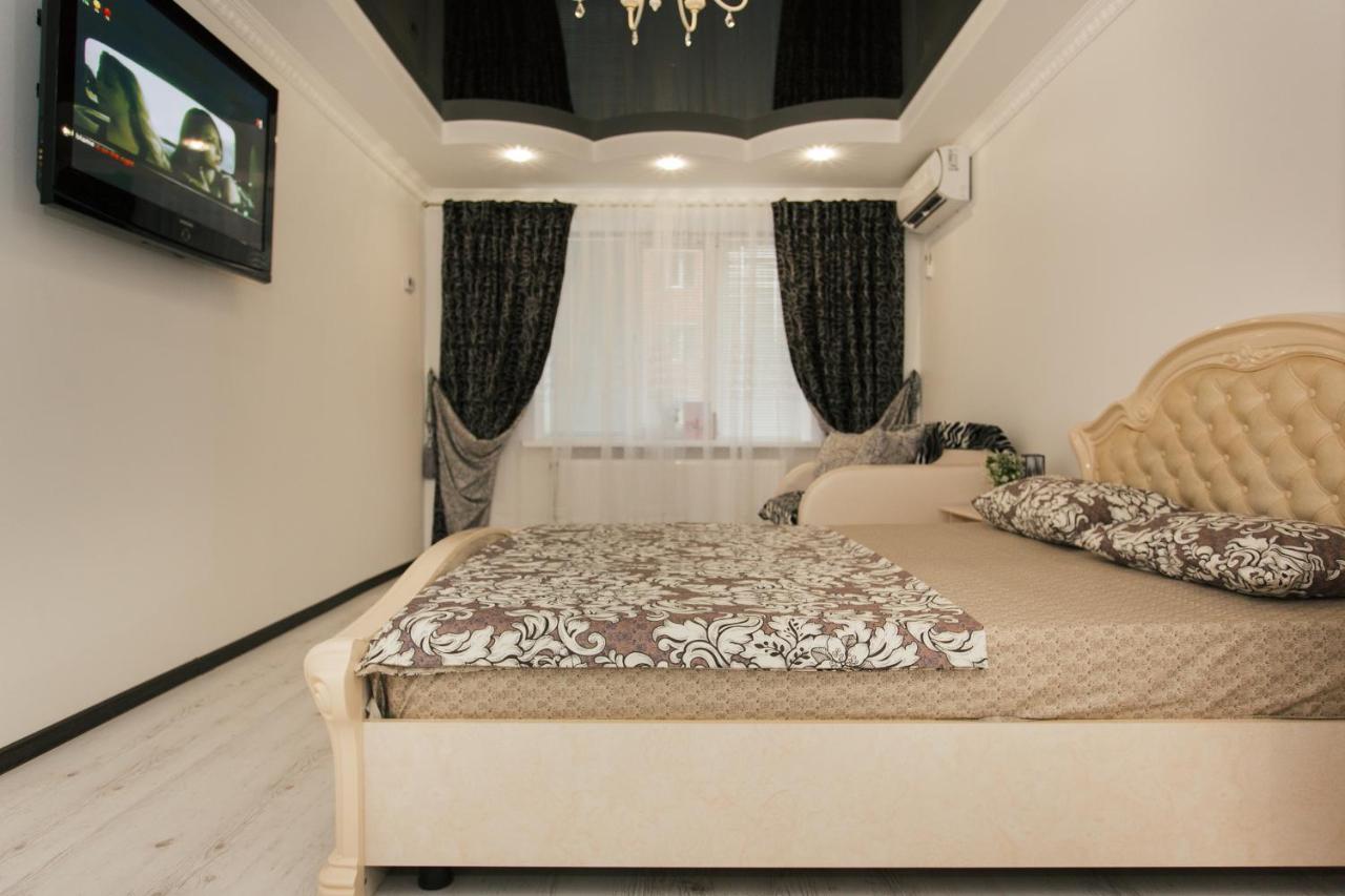 De Luxe Apartments Centr Illinskaya 苏梅 外观 照片