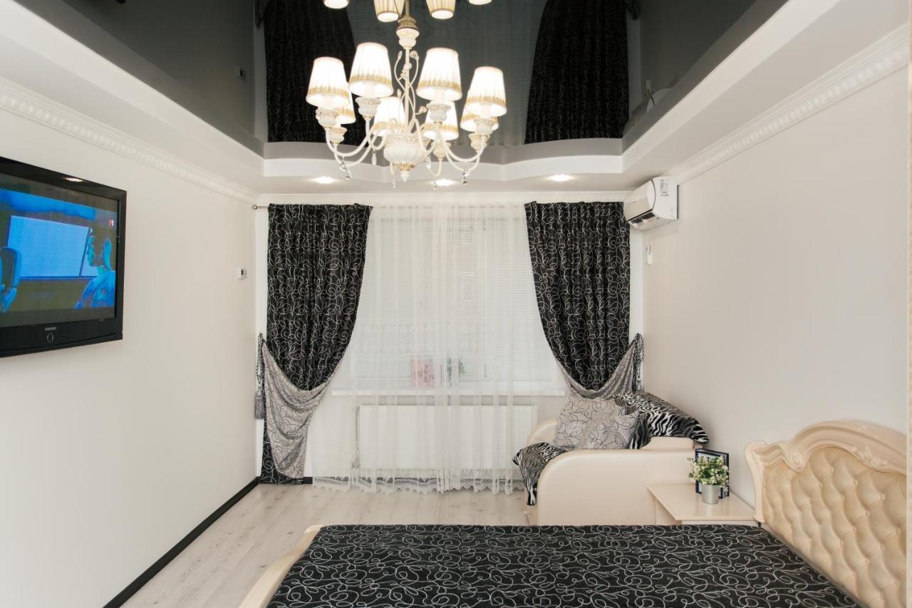 De Luxe Apartments Centr Illinskaya 苏梅 外观 照片